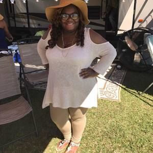 Meet your Posher, Tyniquah